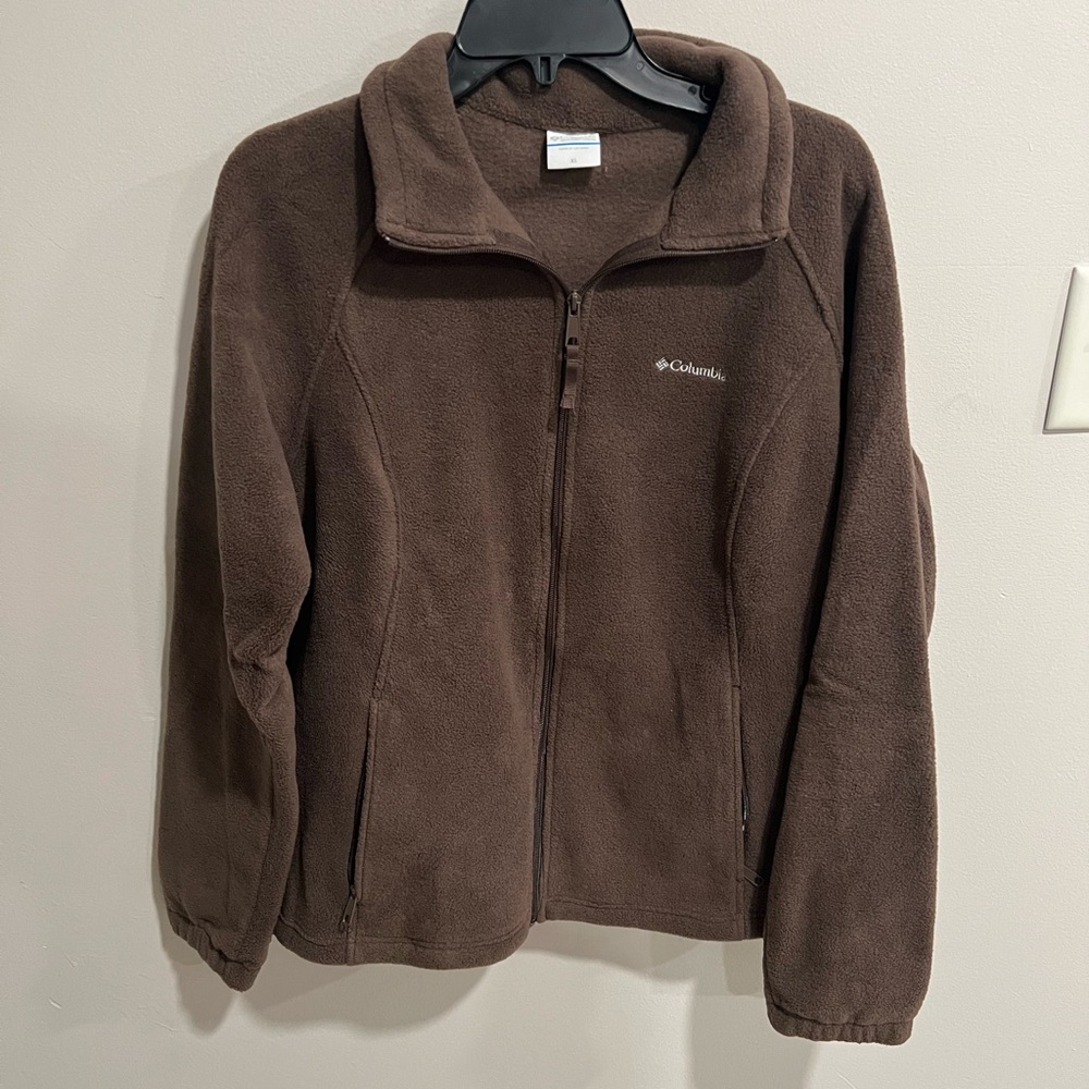 Columbia Sportswear Co Full Zip sweater